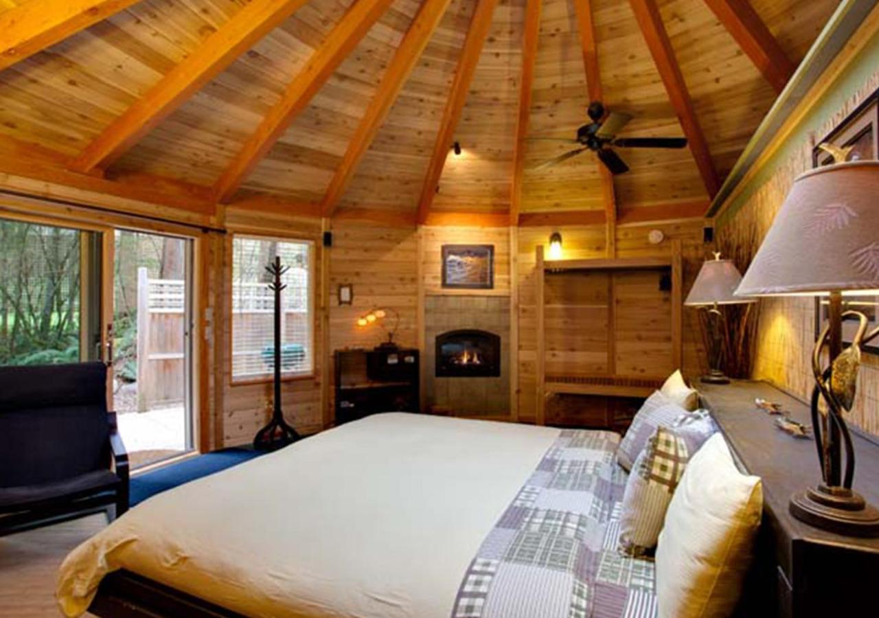 Stormking Hotel 阿什福德 外观 照片