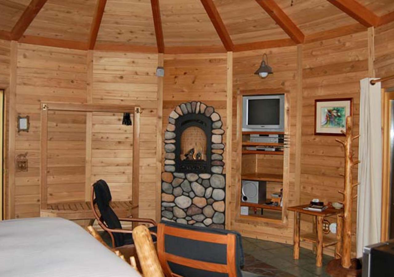 Stormking Hotel 阿什福德 外观 照片